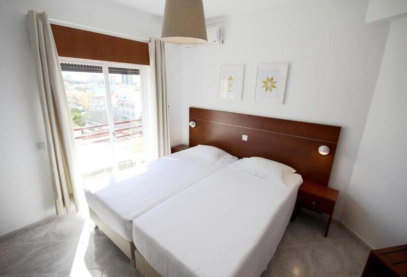 Comfort room with balcony, Hospedaria Buganvilia Alvor