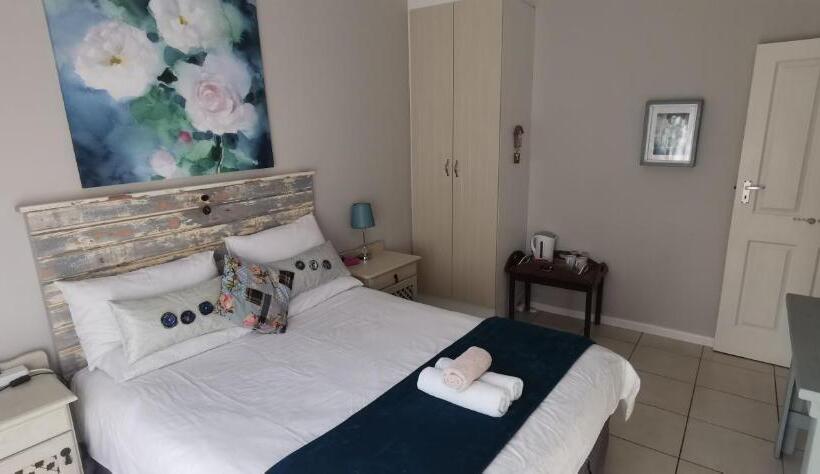 Дом 3 Спальни, The Coelacanth Guest House And Beach Thyme Self Catering