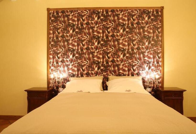 豪华房间, Scardalano Resort