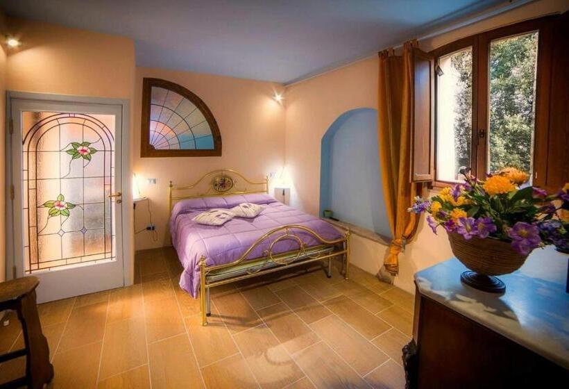 اتاق استاندارد سه نفره, Agriturismo La Torre Di Monsindoli