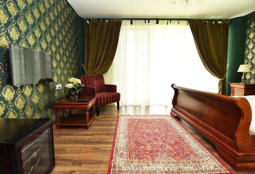 اتاق استاندارد با بالکن و چشم‌انداز دریا, Boutique Vila White Duchess