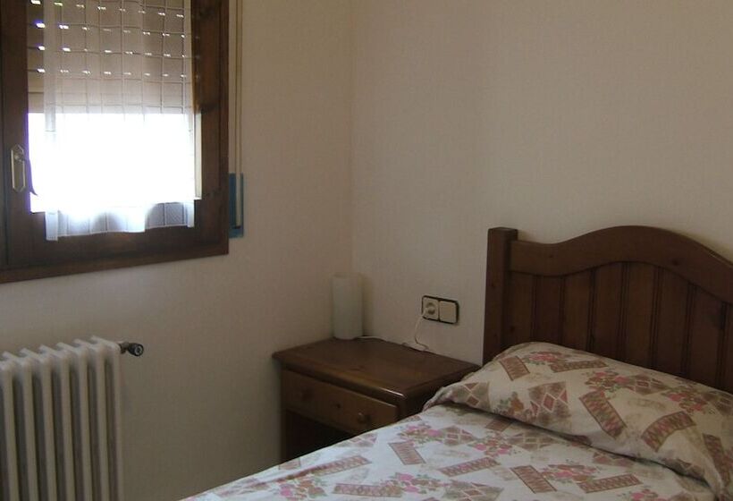 Номер Стандарт Индивидуальный, Hostal L'esquella