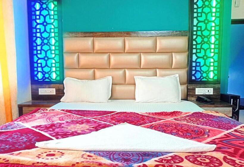 Номер Deluxe с Балконом, Blooming Star Guest House