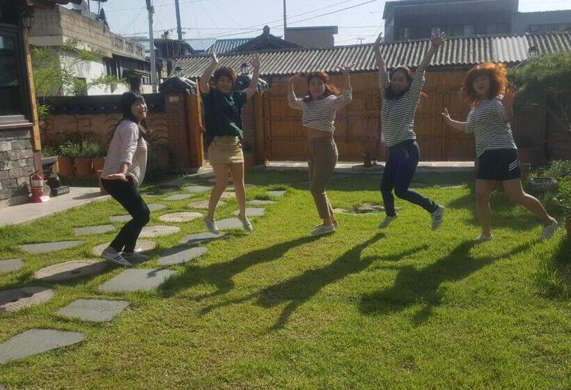 ガーデンビュースタンダードルーム, Dasomchae Hanok Stay