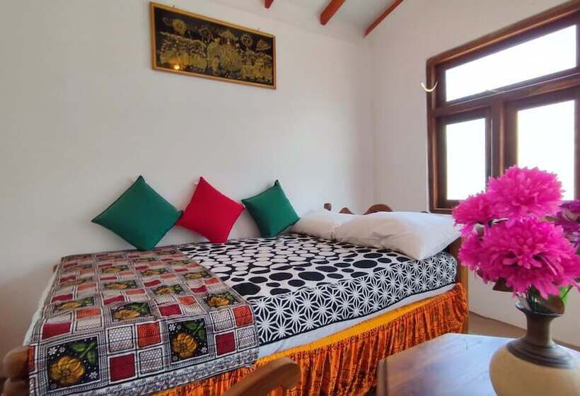 اتاق لوکس چهار تخته, Matota Family Villa
