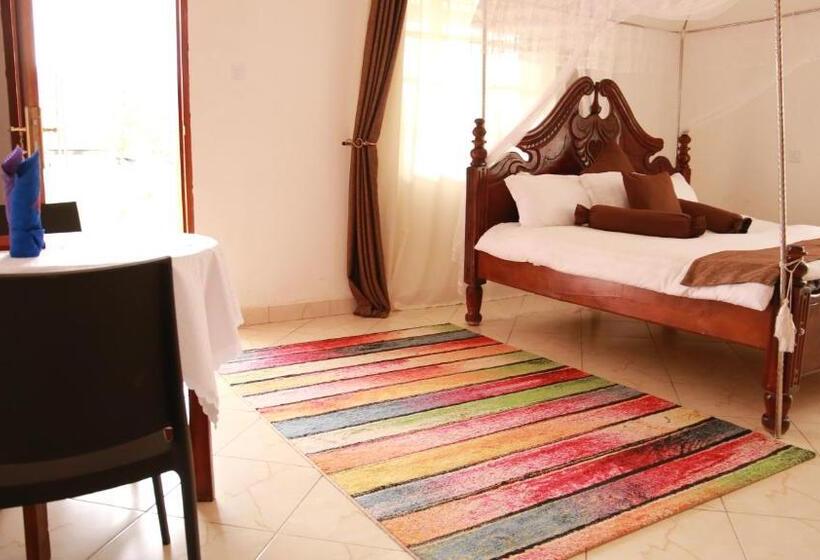 اتاق استاندارد با بالکن, Riverside Resort Hotel Kabale