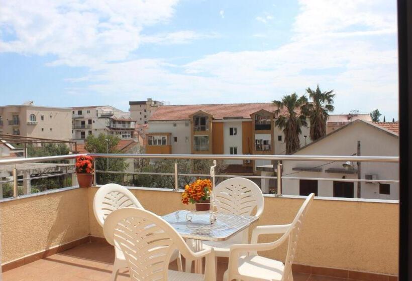 سوئیت 2 خوابه, Nir Apartments Budva