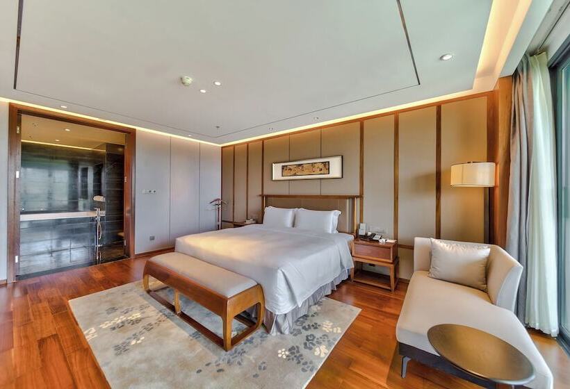 سوییت اجرایی, Grand Skylight Int  Hotel Pingshan