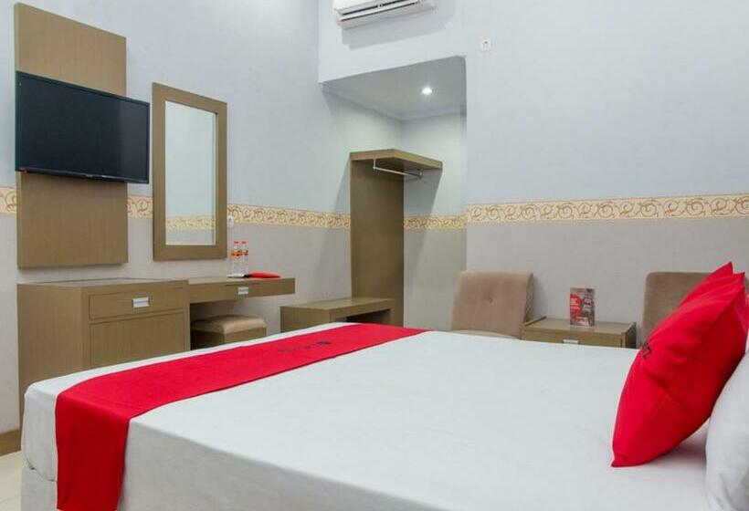 Номер Economy, Reddoorz Near Goa Panggung