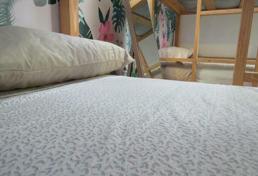 四人标准间, Hoja Santa Posada