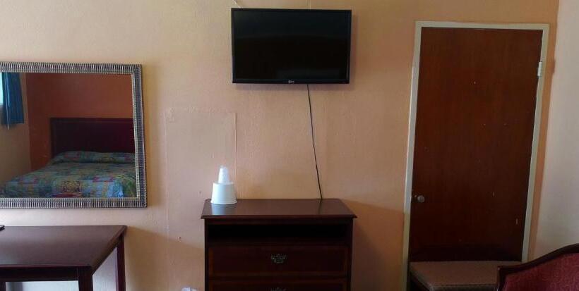 Номер Deluxe, Encino Motel