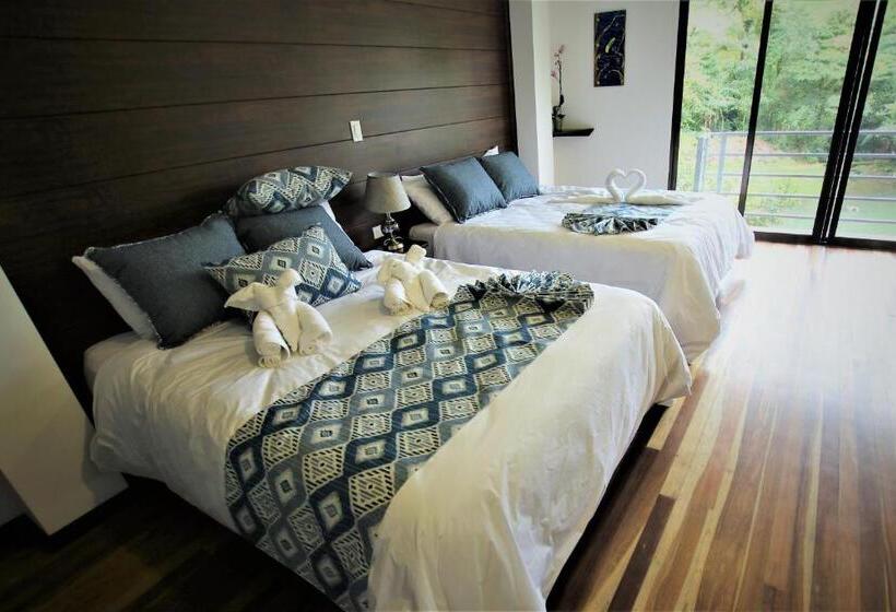 Номер Стандарт с Балконом, Burbi Lake Lodge Monteverde