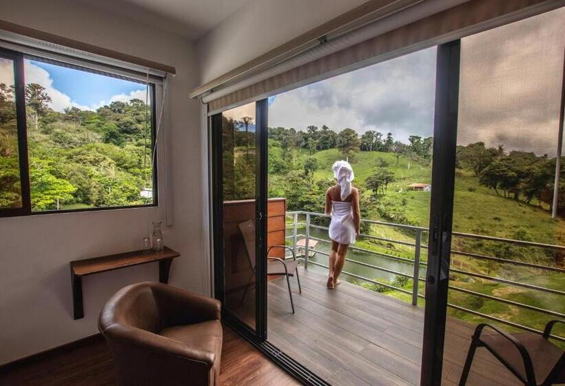 Номер Стандарт Вид на Озеро, Burbi Lake Lodge Monteverde