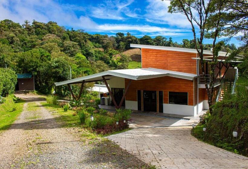 חדר סטנדרט נוף להרים, Burbi Lake Lodge Monteverde