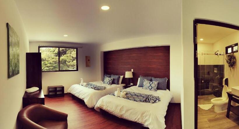 חדר סטנדרט נוף להרים, Burbi Lake Lodge Monteverde