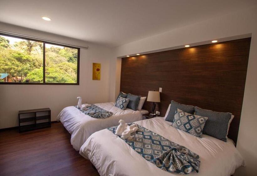 Номер Стандарт Вид на Горы, Burbi Lake Lodge Monteverde