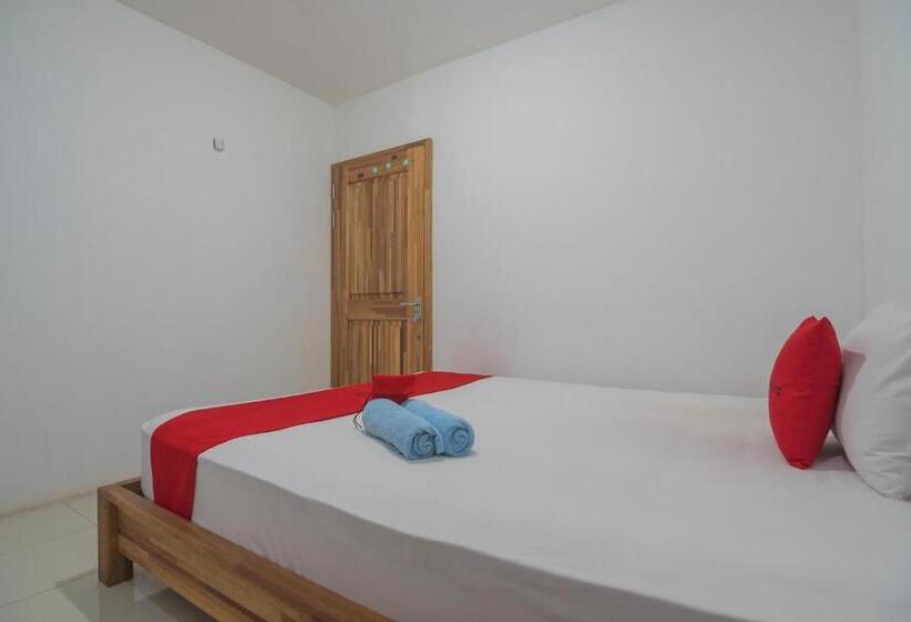 Номер Deluxe, Reddoorz Near Gajah Mada Pontianak
