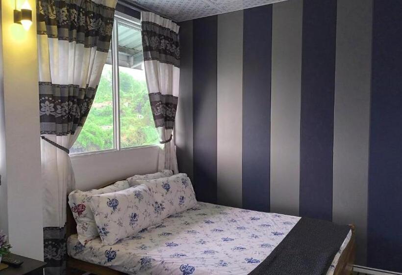 Номер Стандарт Трехместный, Lucky Star View Inn
