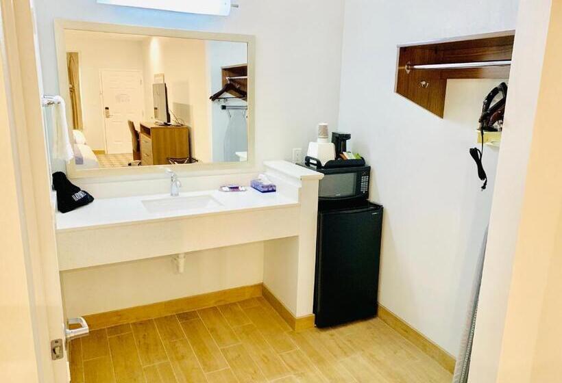 Номер Deluxe, Americas Best Value Inn & Suites Porter North Houston