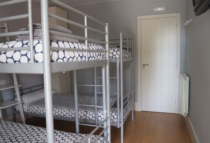 חדר סטנדרט לארבעה, Hostel Once Nudos