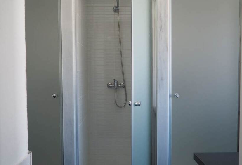 Camera Familiare Bagno Condiviso, Hostel Once Nudos