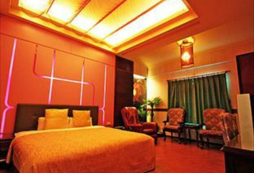 اتاق سوپریور با تخت دو نفره بزرگ, Keton Motel Hualien