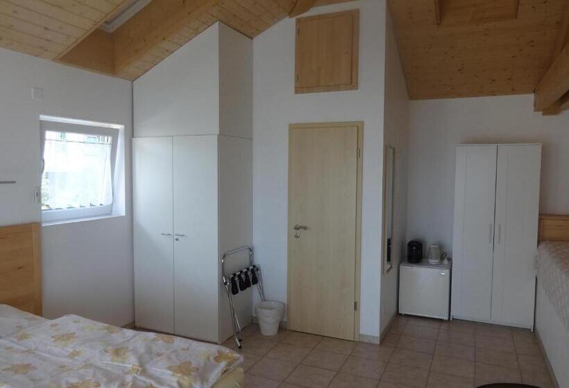 Номер Стандарт, Bed And Breakfast Prilly Lausanne
