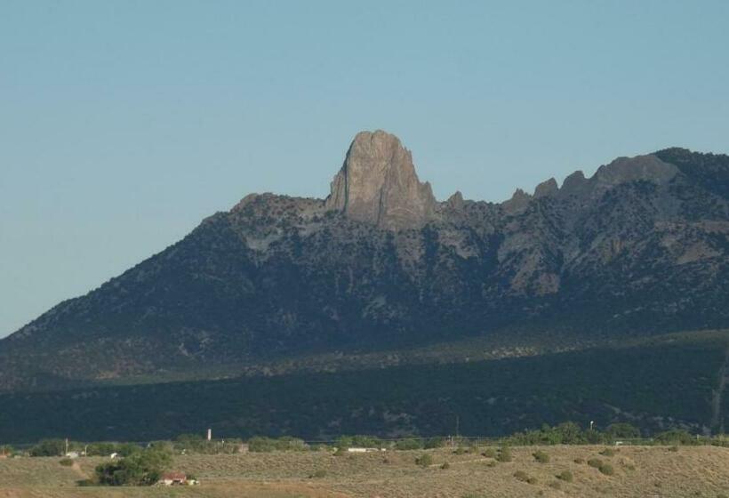 Номер Стандарт с Балконом, Ute Mountain Casino