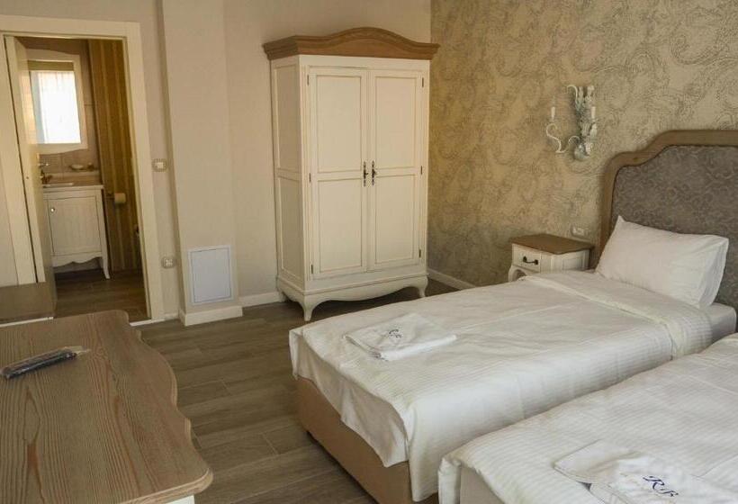 Номер Deluxe, Residence Bilyana
