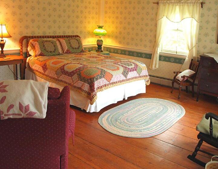 Номер Deluxe, Colonel Spencer Inn