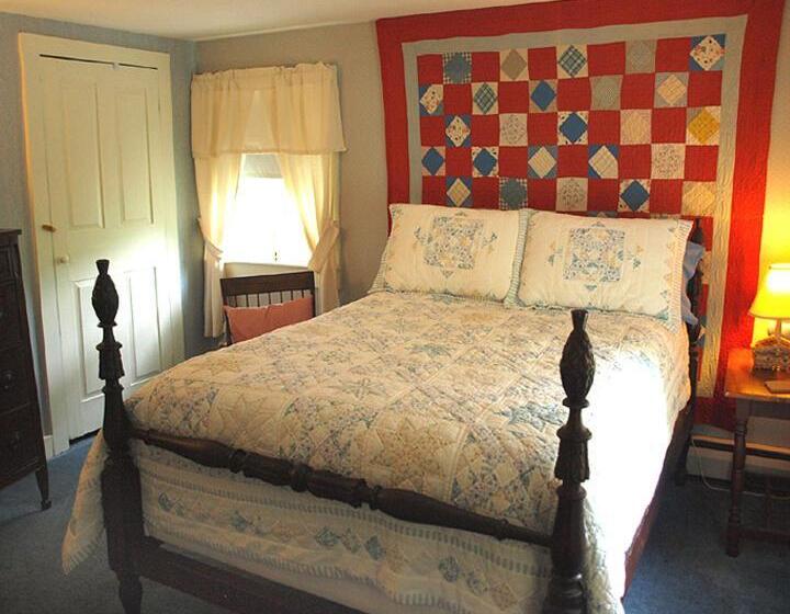 Номер Economy, Colonel Spencer Inn