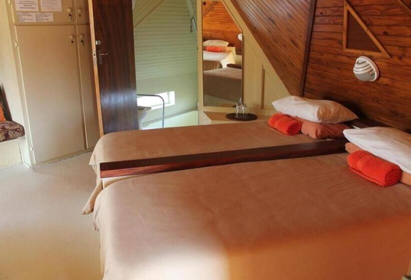一居室别墅, Pyramids Motel