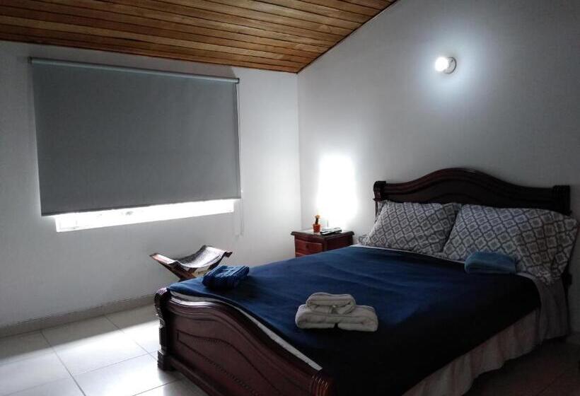 Habitación Deluxe, Hostal Norma101