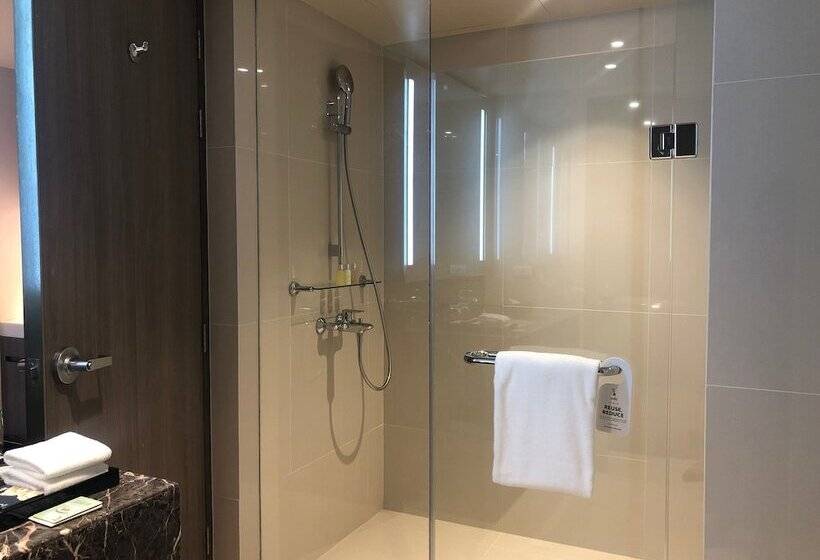 带1个卧室的高级公寓, Seda Residences Makati