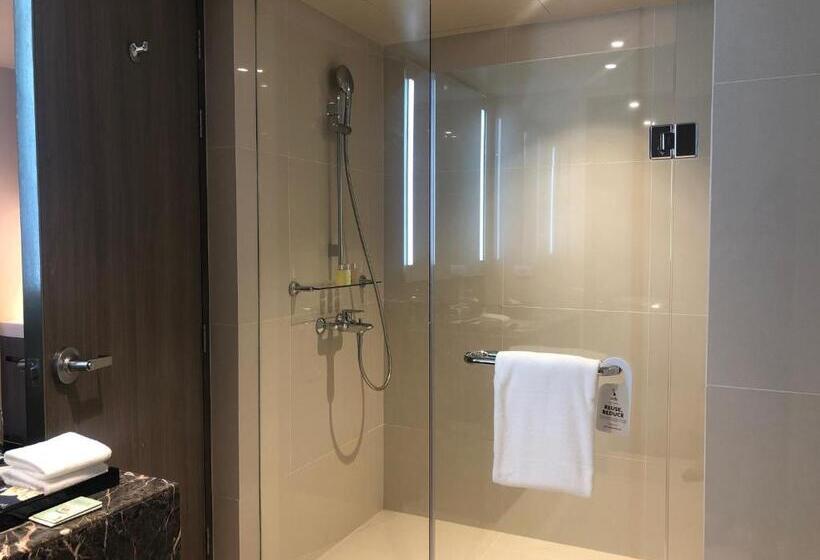 带1个卧室的高级公寓, Seda Residences Makati
