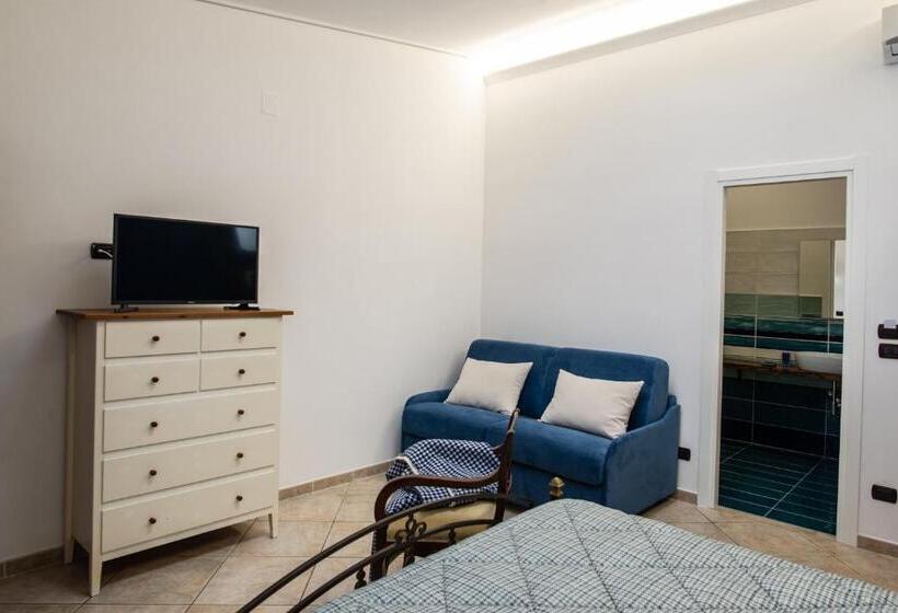 اتاق لوکس چهار تخته, Ohana Bed And Breakfast