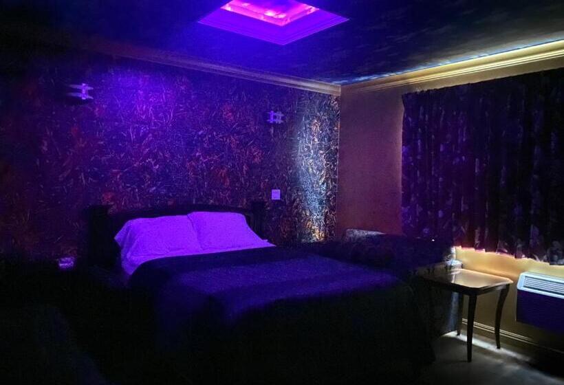 带大床的标准间, Villa Park Motel