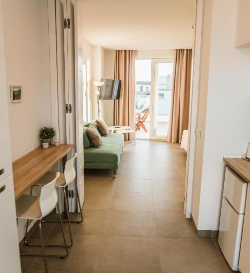 テラス付きスタンダードワンルーム, Apartamentos Zhr