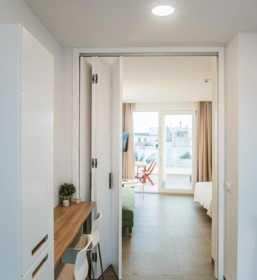 テラス付きスタンダードワンルーム, Apartamentos Zhr