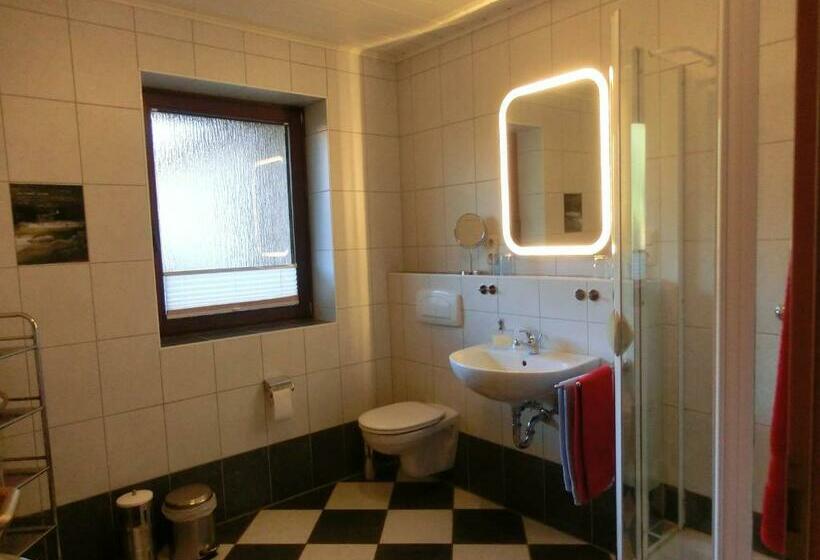 Апартаменты 1 Спальня Нижний Этаж, Ullas Gästehaus