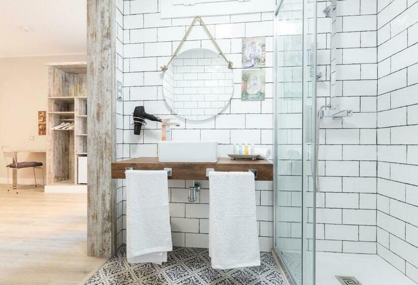Номер Deluxe с Балконом, Urban Sabadell