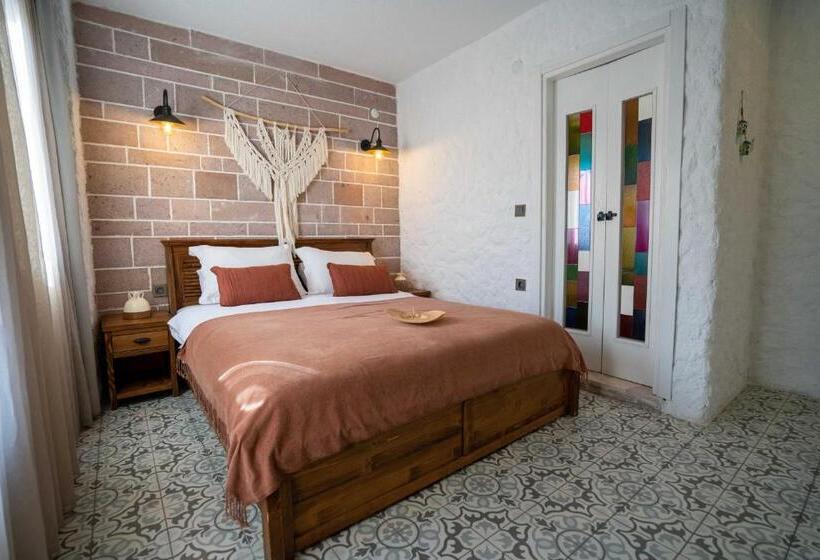 Quarto standard, Cunda