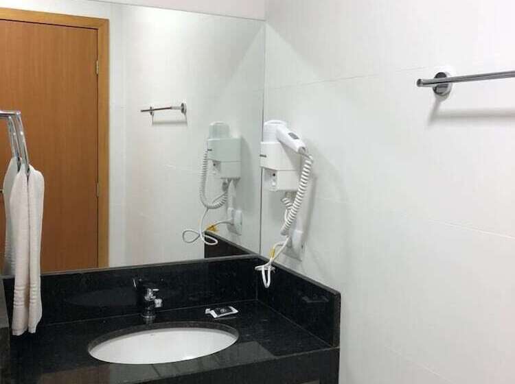 Quarto Estandar Individual, Matrix