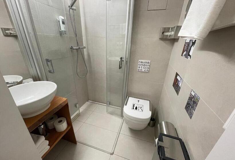 اتاق ساده سه‌ نفره, Boutique Hotel Bs16 Before Bern City Parking Gratis