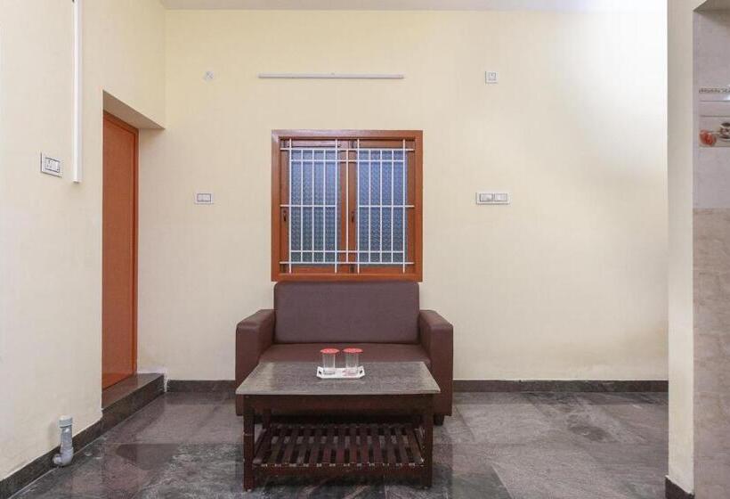 Comfort Triple Room, Oyo 19760 Passion Paradise