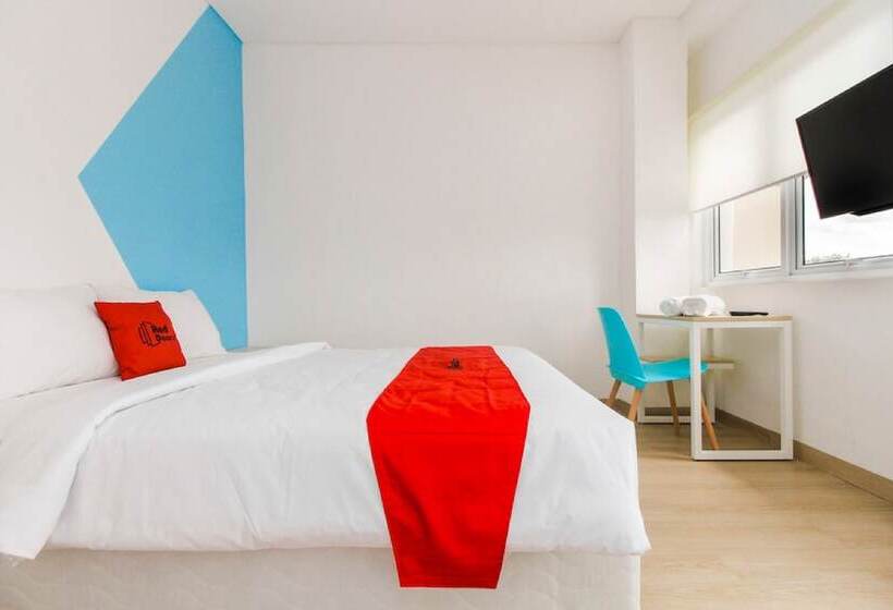 Номер Стандарт, Reddoorz Plus @ Catania Soma Rajawali