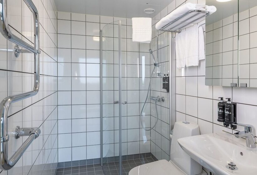 Номер Deluxe, First Hotel Kokoloko