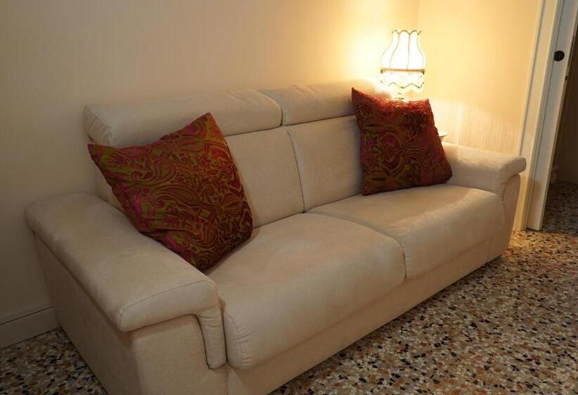 اتاق لوکس, Granda Sweet Suites