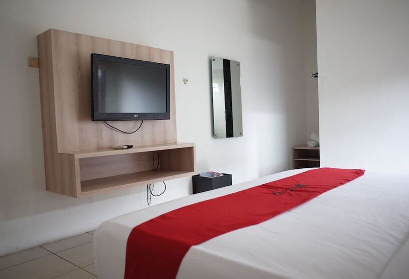 Номер Стандарт, Reddoorz Near Taman Kota Lapang Merdeka Sukabumi