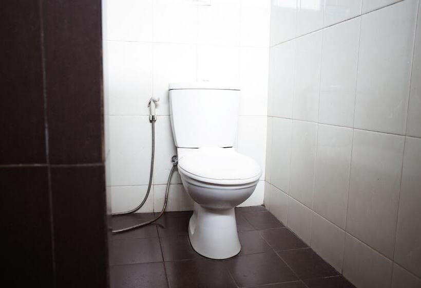 Номер Стандарт, Reddoorz Near Taman Kota Lapang Merdeka Sukabumi